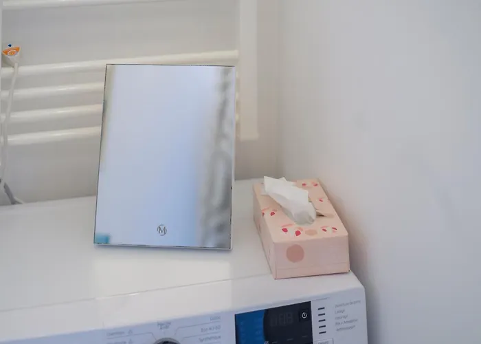 Joli Pres De Monaco *