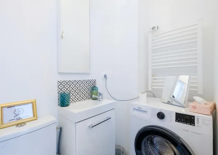 アパート Joli Pres De Monaco ボーソレイユ